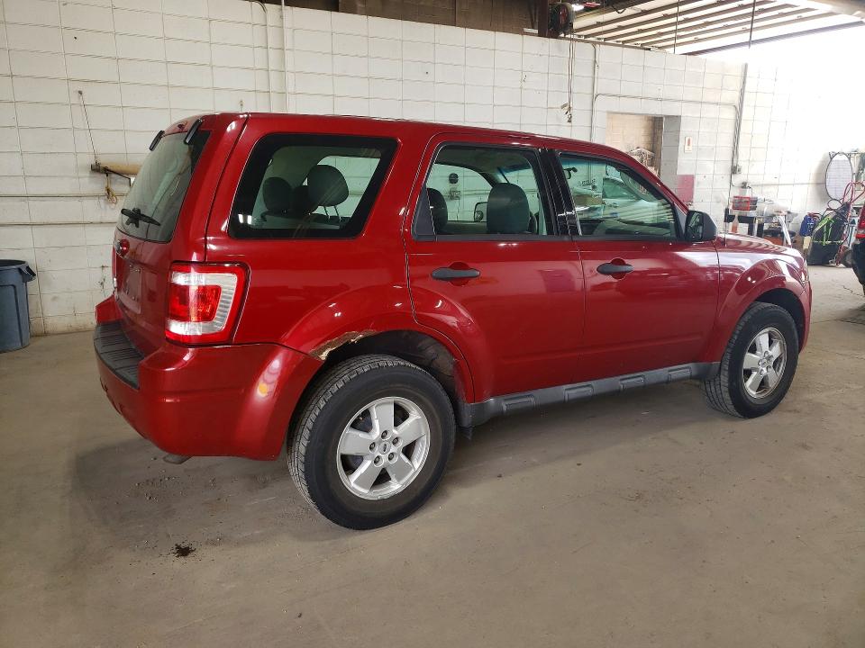 2009 Ford Escape მანქანა იყიდება აუქციონზე, vin: 1FMCU027X9KC97478, აუქციონის ნომერი: 61908926