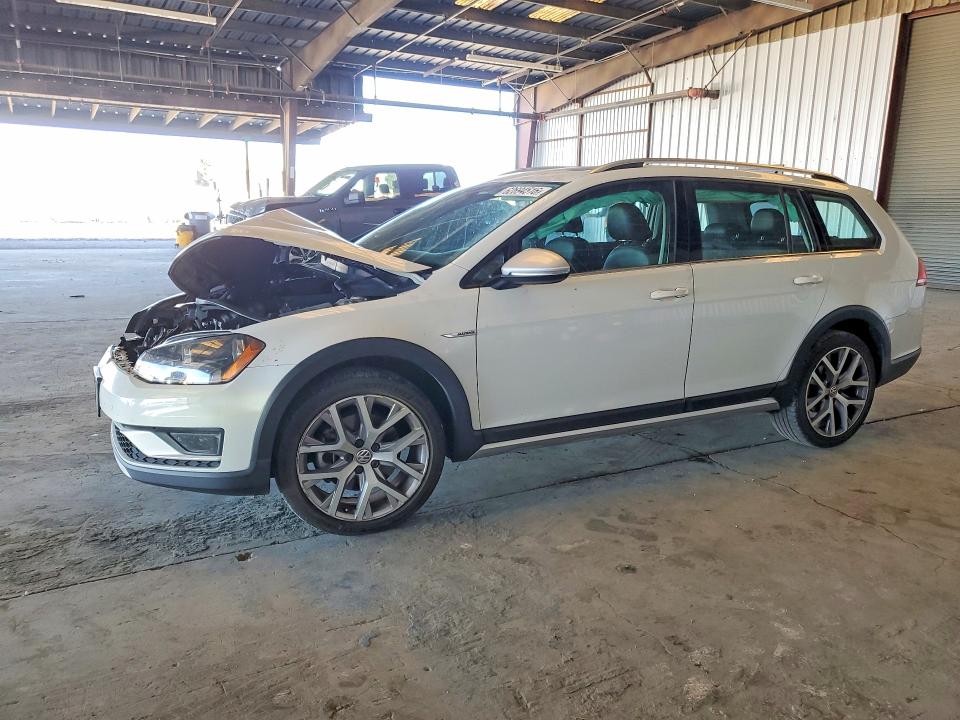 62694516 :رقم المزاد ، 3VWH17AUXHM522280 vin ، 2017 Volkswagen Golf Alltrack مزاد بيع