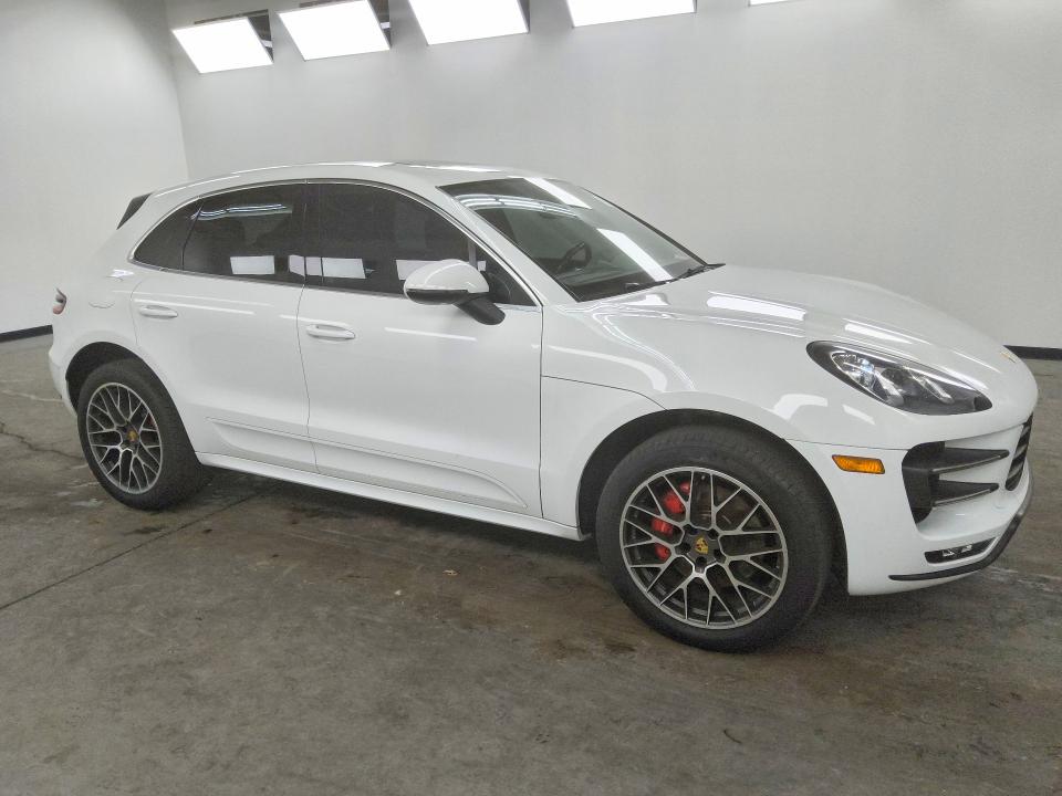 61798536 :رقم المزاد ، WP1AF2A5XFLB96799 vin ، 2015 Porsche Macan مزاد بيع