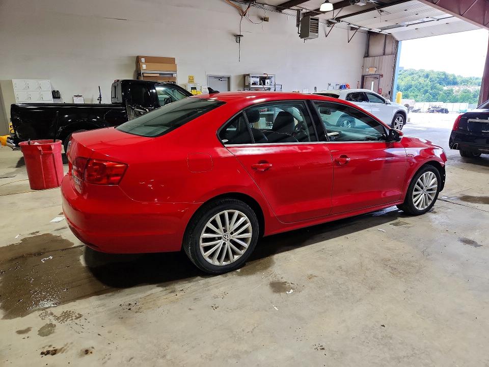 2011 Volkswagen Jetta მანქანა იყიდება აუქციონზე, vin: 3VWLZ7AJ5BM375396, აუქციონის ნომერი: 61400476