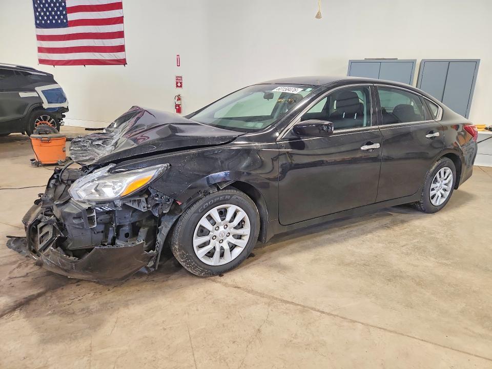 60158476 :رقم المزاد ، 1N4AL3AP7JC470721 vin ، 2018 Nissan Altima مزاد بيع