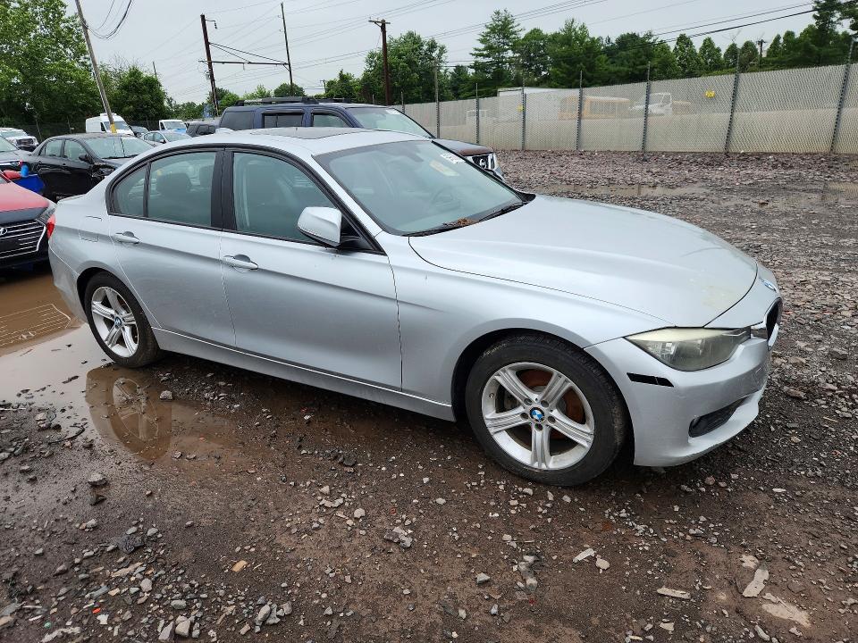 59663666 :رقم المزاد ، WBA3B5G58DNS03195 vin ، 2013 Bmw 328 مزاد بيع