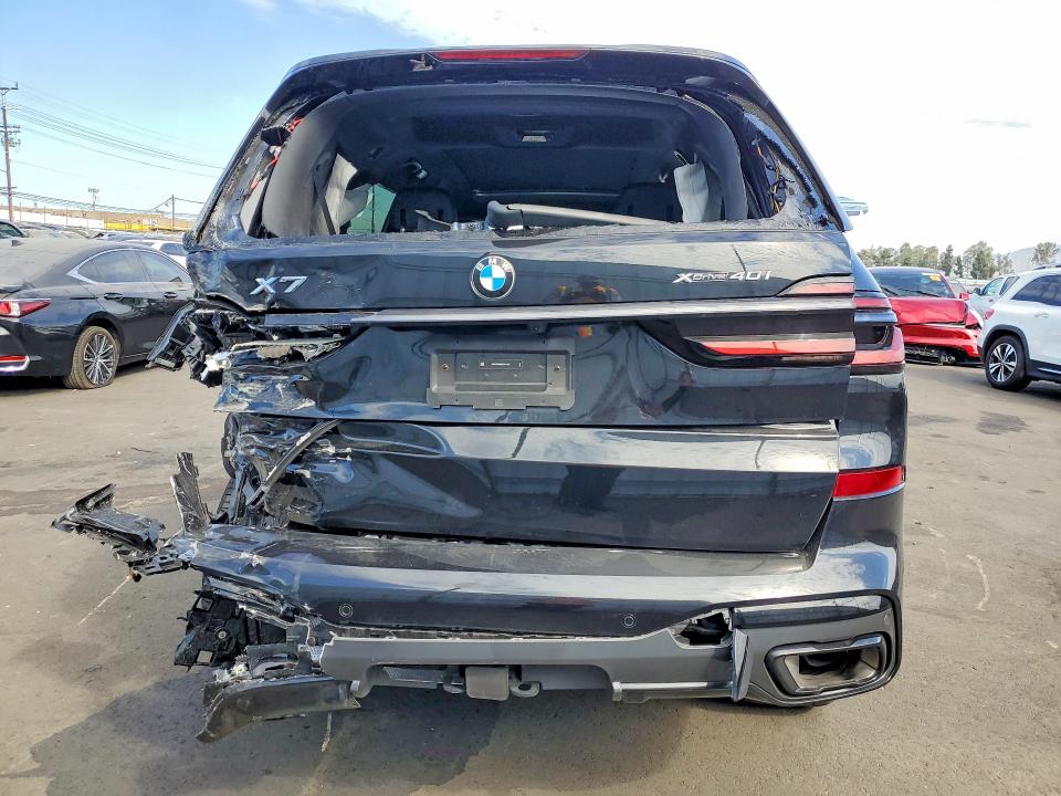 61846926 :رقم المزاد ، 5UX23EM00S9W95763 vin ، 2025 Bmw X7 مزاد بيع