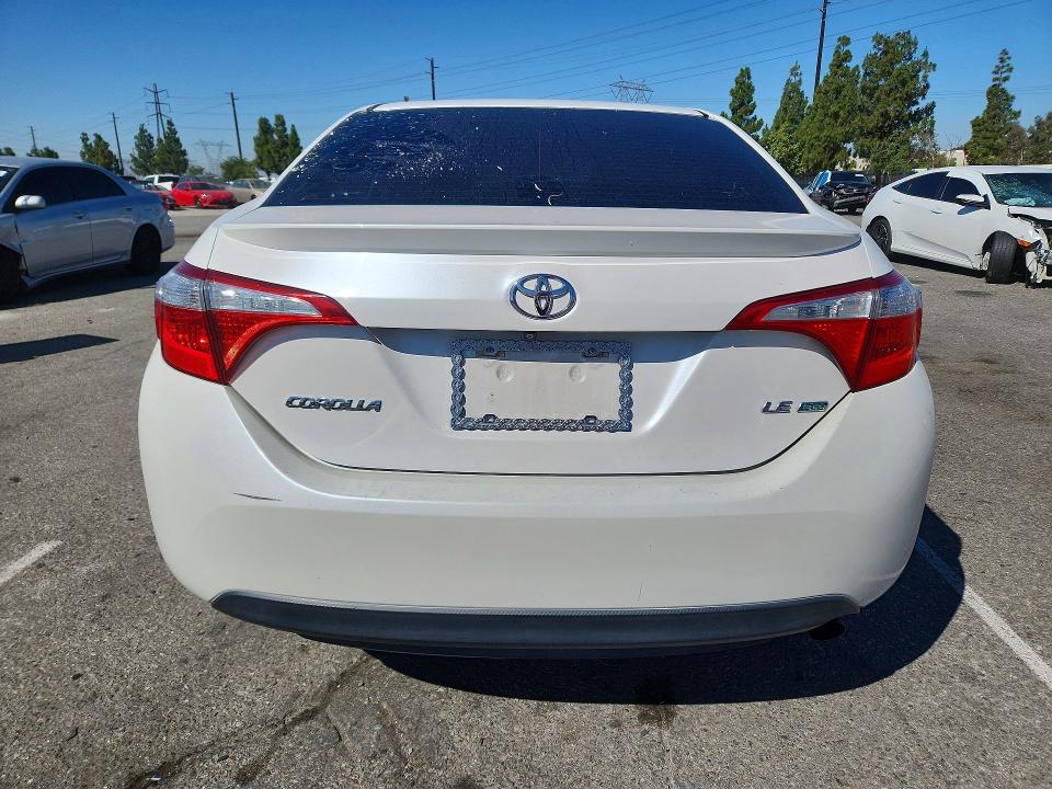 59725286 :رقم المزاد ، 5YFBPRHE8FP183543 vin ، 2015 Toyota Corolla مزاد بيع