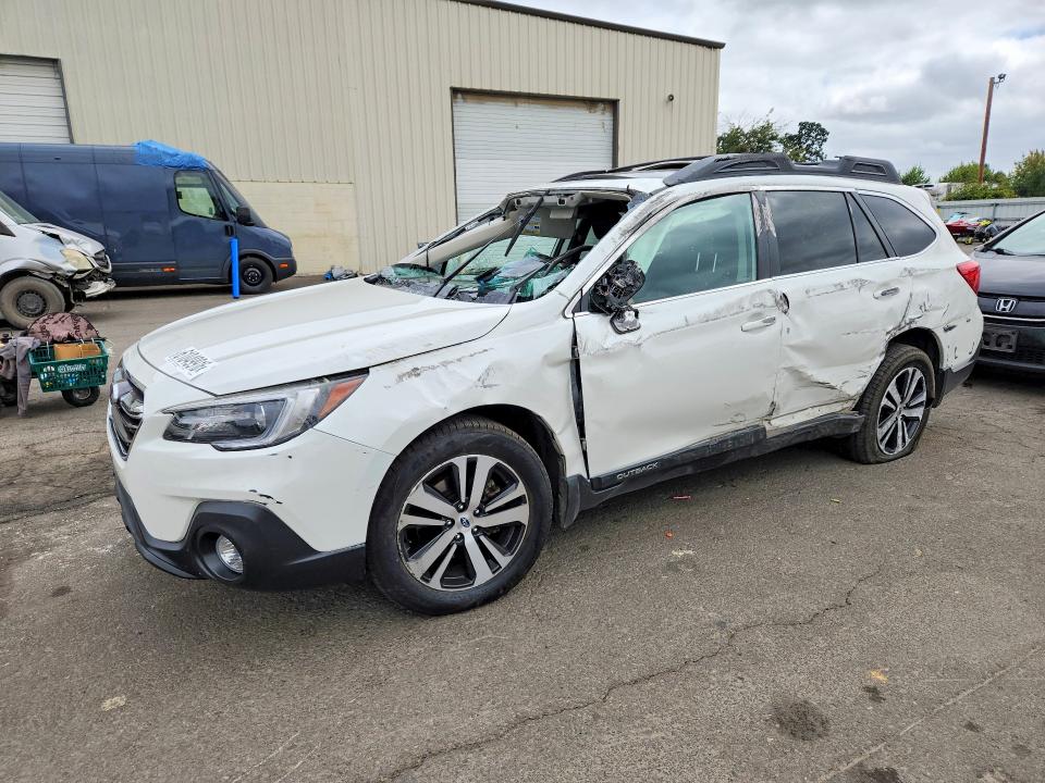 Продаж на аукціоні авто 2018 Subaru Outback, vin: 4S4BSANC8J3349947, номер лоту: 61049916