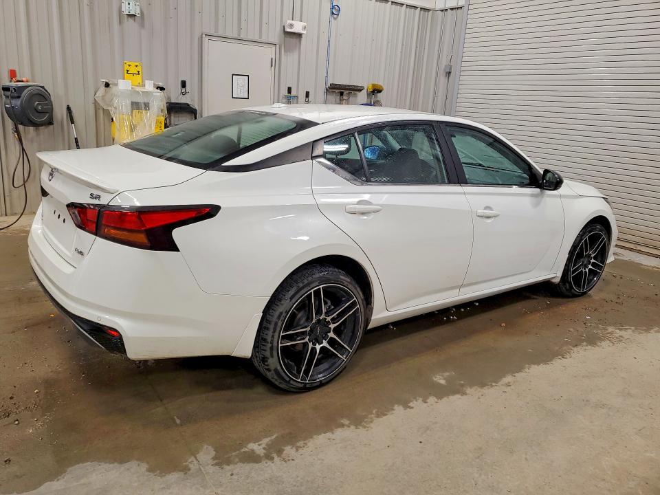 Продажа на аукционе авто 2021 Nissan Altima, vin: 1N4BL4CW5MN315950, номер лота: 60812686