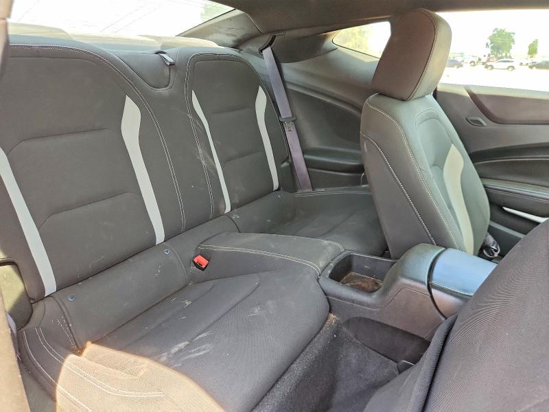 63200956 :رقم المزاد ، 1G1FB1RS4H0164323 vin ، 2017 Chevrolet Camaro مزاد بيع