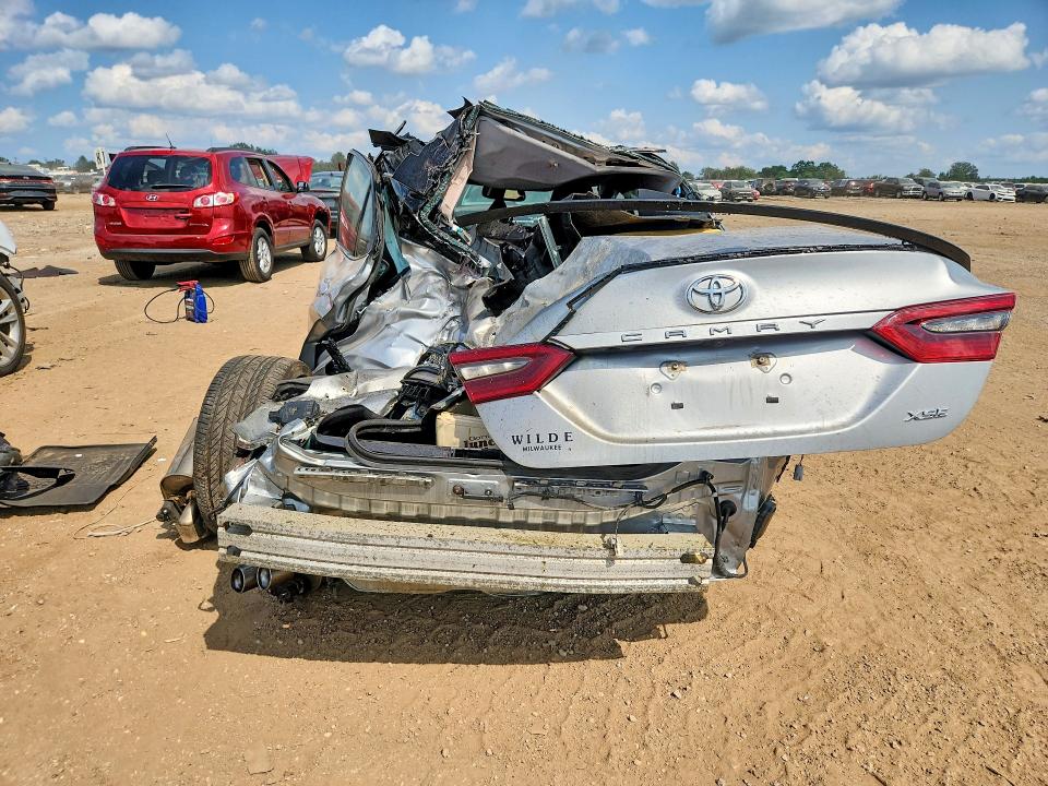 Продажа на аукционе авто 2021 Toyota Camry, vin: 4T1K61AK9MU442301, номер лота: 61421556
