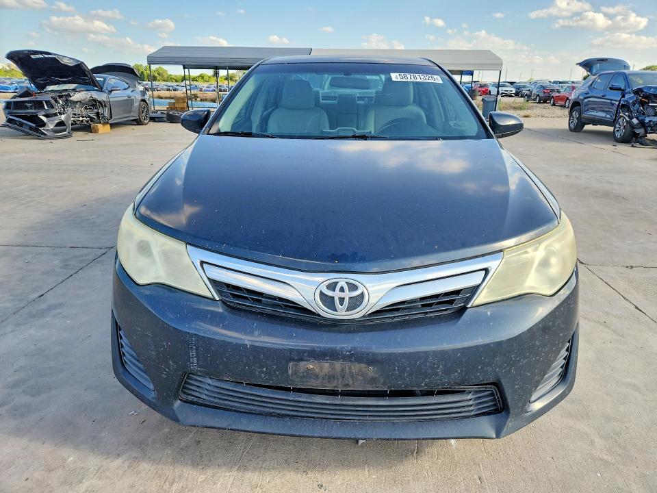 58781326 :رقم المزاد ، 4T4BF1FK7CR182431 vin ، 2012 Toyota Camry مزاد بيع