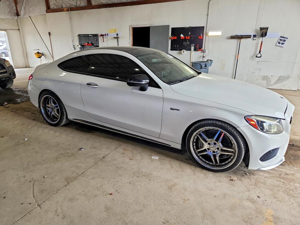 60117106 :رقم المزاد ، WDDWJ6EB4JF625851 vin ، 2018 Mercedes-benz C مزاد بيع