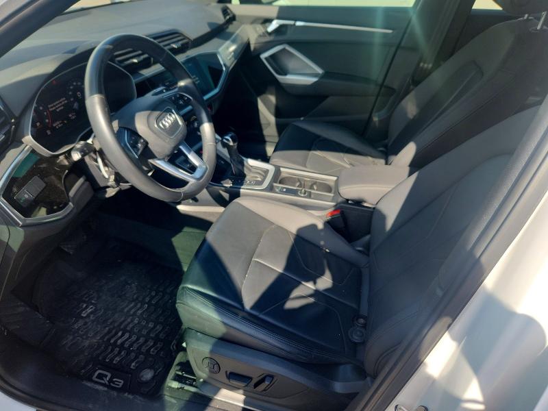 61635476 :رقم المزاد ، WA1DECF37M1045761 vin ، 2021 Audi Q3 مزاد بيع