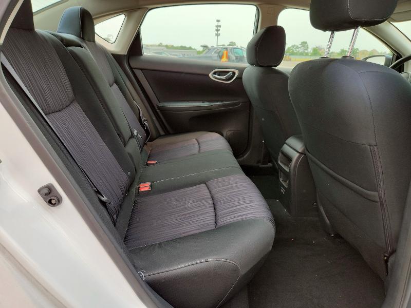 60700236 :رقم المزاد ، 3N1AB7AP2KY402780 vin ، 2019 Nissan Sentra مزاد بيع