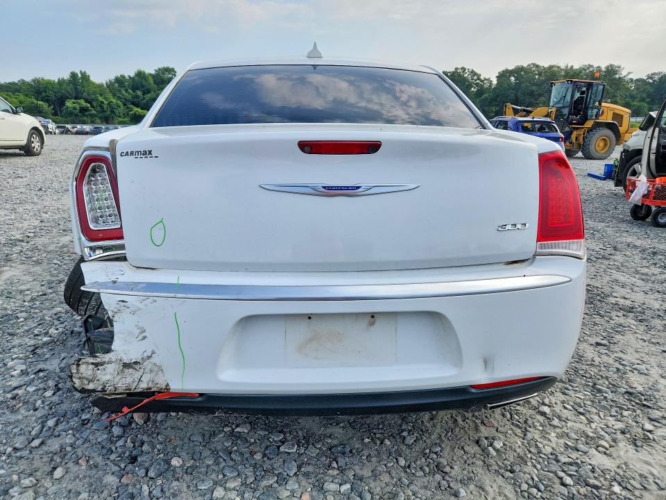 59581636 :رقم المزاد ، 2C3CCAAG4KH733189 vin ، 2019 Chrysler 300 مزاد بيع