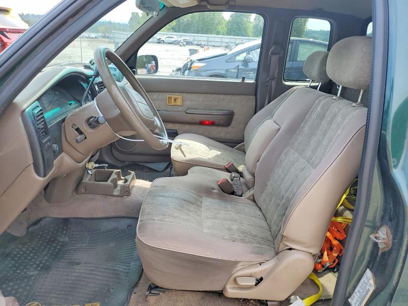 2000 Toyota Tacoma მანქანა იყიდება აუქციონზე, vin: 4TAVL52N5YZ684114, აუქციონის ნომერი: 61777016