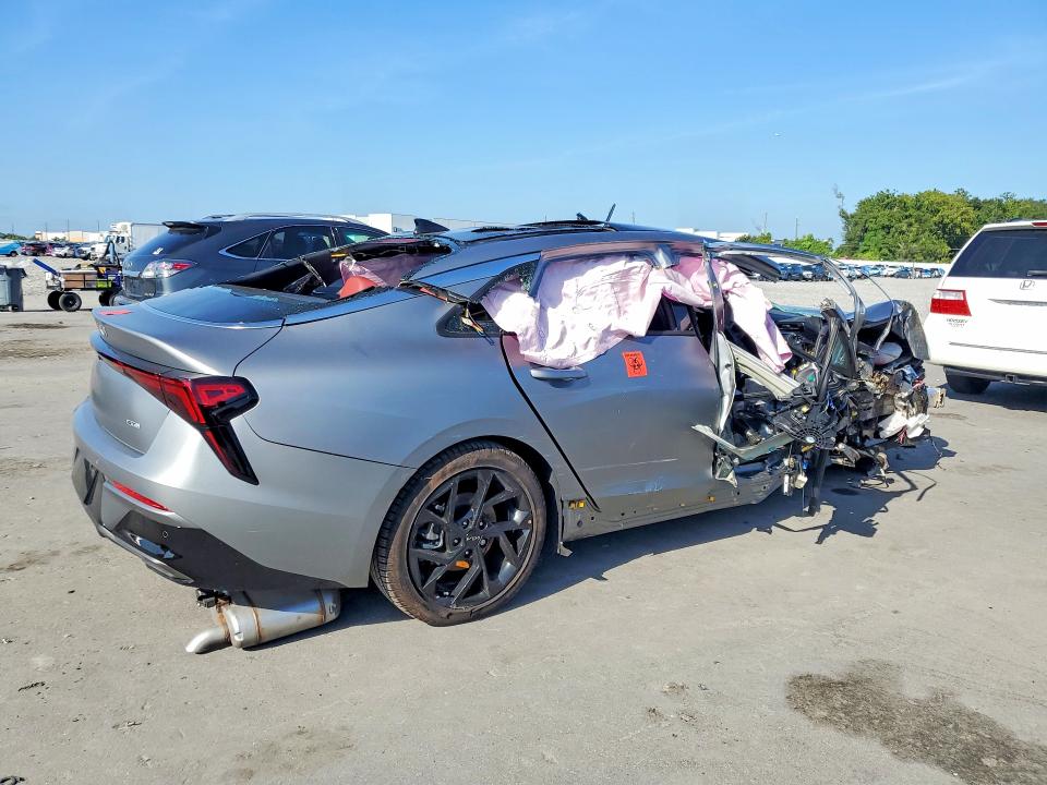 2026 Kia K5 მანქანა იყიდება აუქციონზე, vin: KNAG64J70T5468301, აუქციონის ნომერი: 62272486