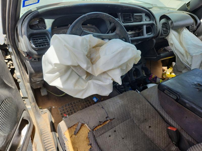 2001 Dodge Ram 1500 მანქანა იყიდება აუქციონზე, vin: 1B7HF13Y61J281337, აუქციონის ნომერი: 59647286
