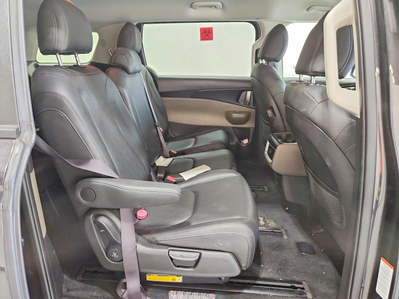 Продаж на аукціоні авто 2026 Kia Carnival, vin: KNDNB5K3XT6593033, номер лоту: 61686066