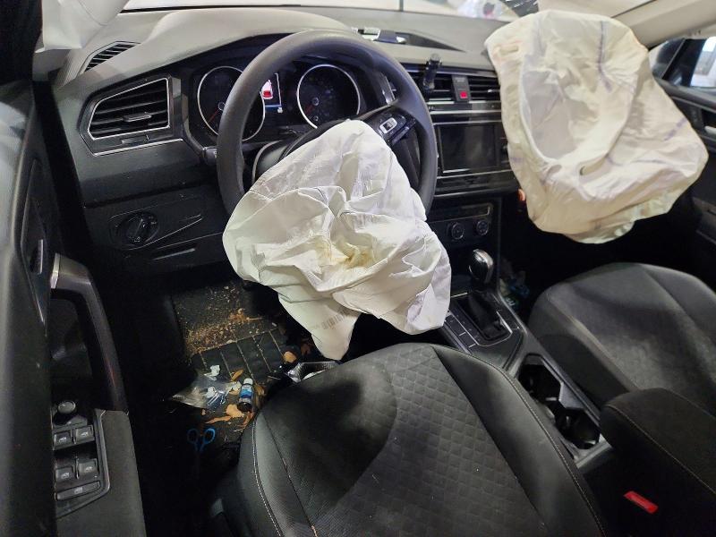 Продаж на аукціоні авто 2021 Volkswagen Tiguan, vin: 3VV1B7AXXMM121562, номер лоту: 61945346