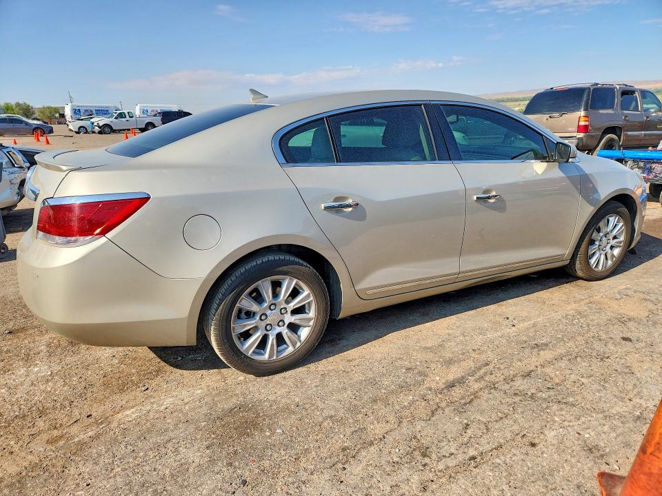2013 Buick Lacrosse მანქანა იყიდება აუქციონზე, vin: 1G4GC5GR8DF253136, აუქციონის ნომერი: 60982106