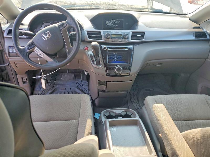 62086216 :رقم المزاد ، 5FNRL5H4XFB086432 vin ، 2015 Honda Odyssey مزاد بيع