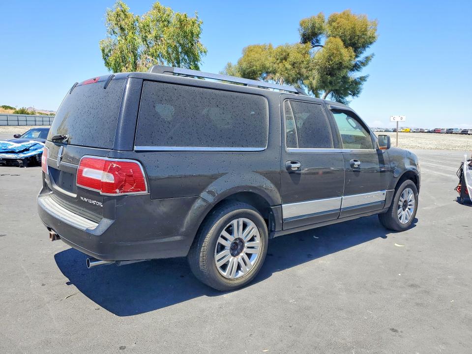 2011 Lincoln Navigator მანქანა იყიდება აუქციონზე, vin: 5LMJJ3J57BEJ00432, აუქციონის ნომერი: 61408436