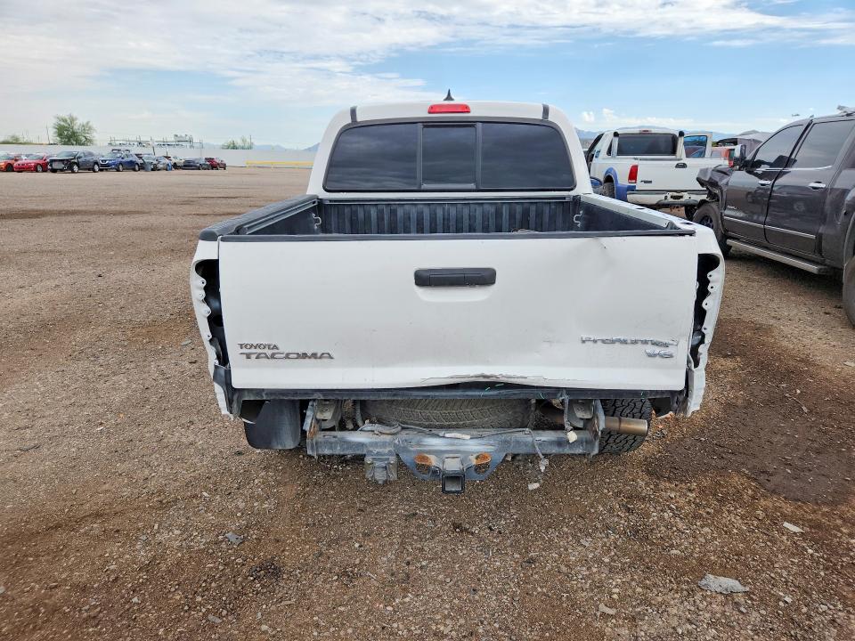 61691346 :رقم المزاد ، 5TFJU4GN3FX072747 vin ، 2015 Toyota Tacoma مزاد بيع