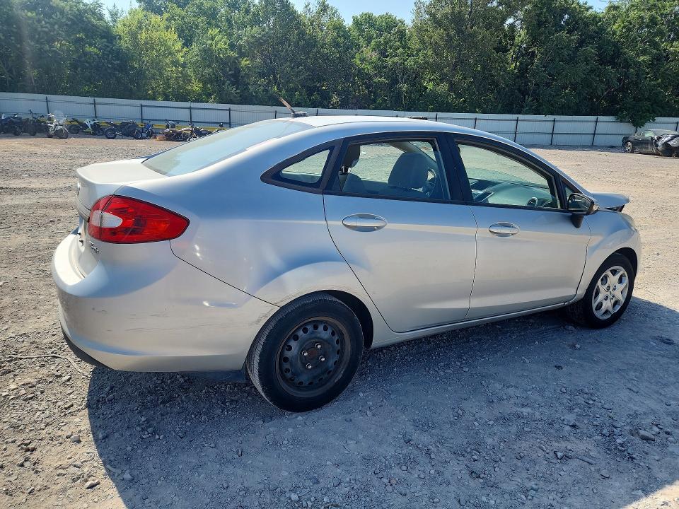 2013 Ford Fiesta მანქანა იყიდება აუქციონზე, vin: 3FADP4BJ5DM192177, აუქციონის ნომერი: 62339216