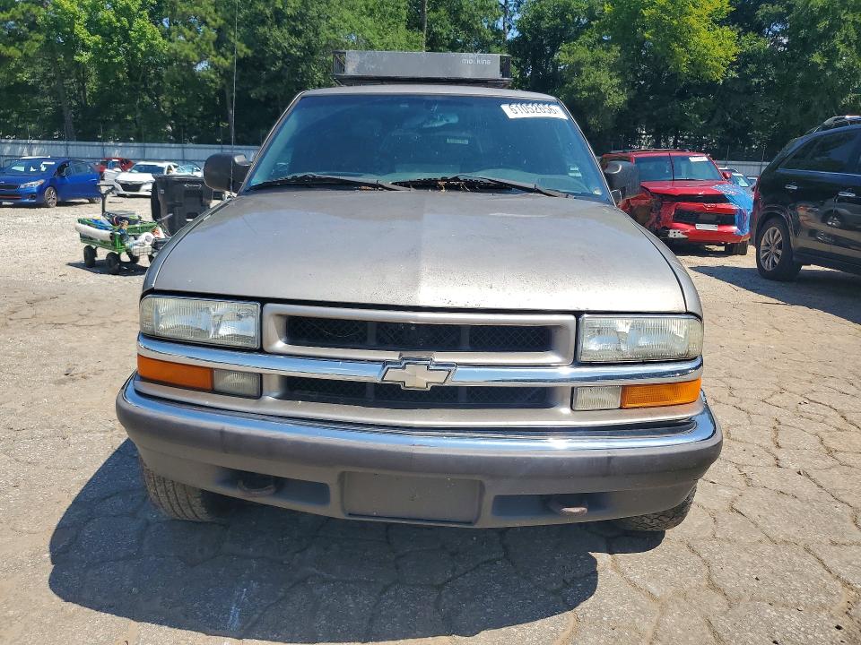 Продажа на аукционе авто 2001 Chevrolet Blazer, vin: 1GNDT13W21K238461, номер лота: 61052656