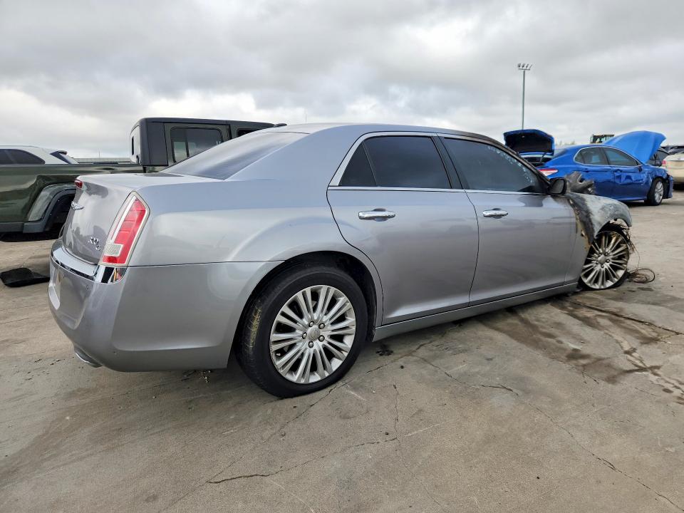 2014 Chrysler 300c მანქანა იყიდება აუქციონზე, vin: 2C3CCAKT6EH273386, აუქციონის ნომერი: 61130456