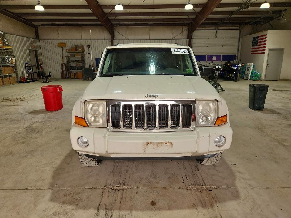 2008 Jeep Commander მანქანა იყიდება აუქციონზე, vin: 1J8HG48K08C242771, აუქციონის ნომერი: 61311686