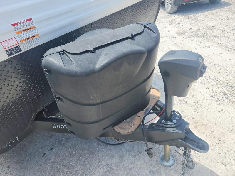 59608076 :رقم المزاد ، 1UJBJ0BT0N1TR0869 vin ، 2022 Jay Rv Trailer مزاد بيع