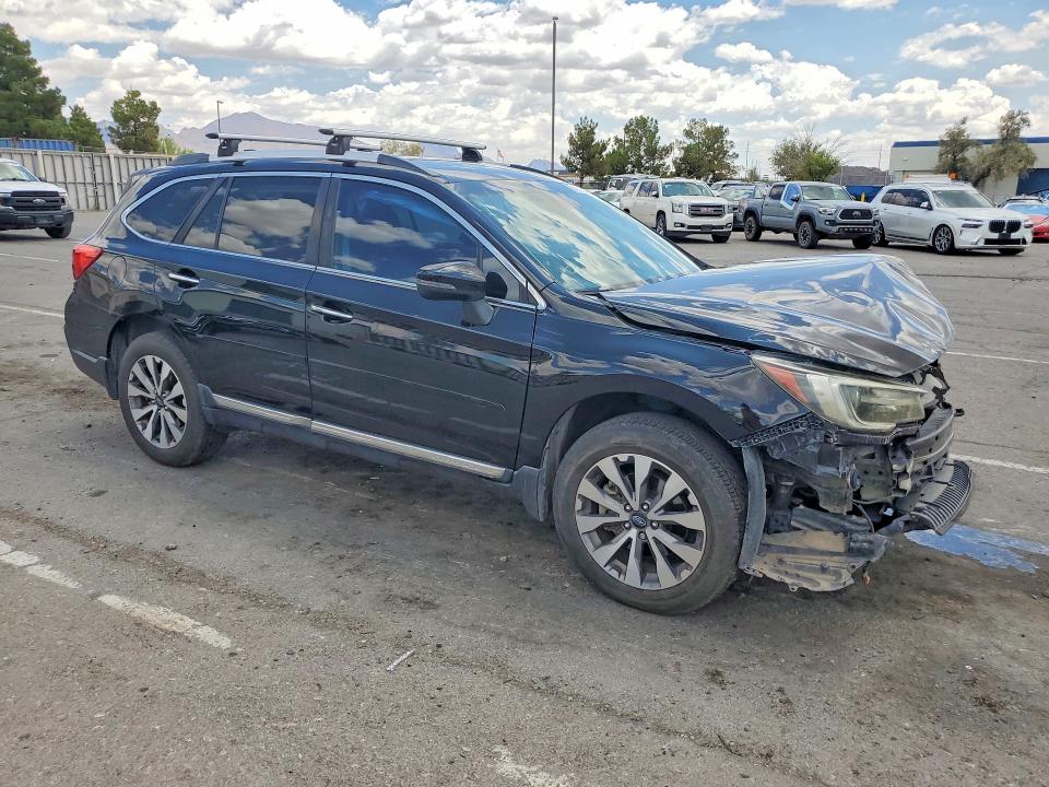 2018 Subaru Outback მანქანა იყიდება აუქციონზე, vin: 4S4BSETCXJ3343027, აუქციონის ნომერი: 61212396