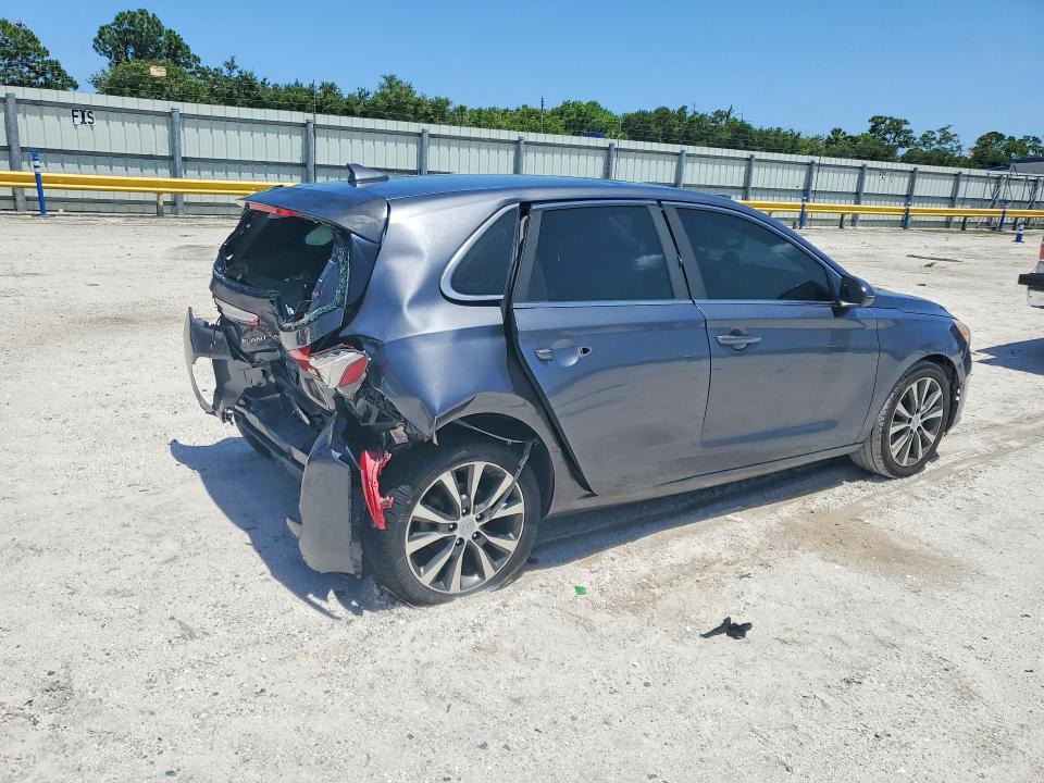 2018 Hyundai Elantra Gt მანქანა იყიდება აუქციონზე, vin: KMHH35LE4JU014682, აუქციონის ნომერი: 61494606