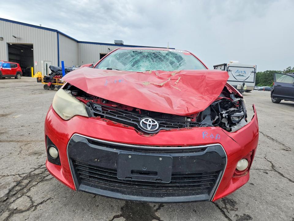 61877166 :رقم المزاد ، 5YFBURHE9GP481982 vin ، 2016 Toyota Corolla مزاد بيع