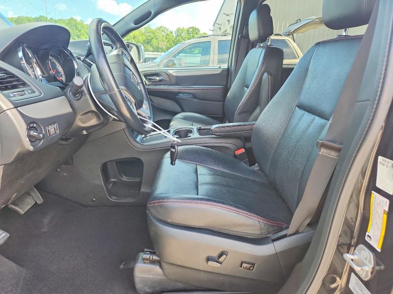61717866 :رقم المزاد ، 2C4RDGEG3HR798666 vin ، 2017 Dodge Grand Caravan مزاد بيع