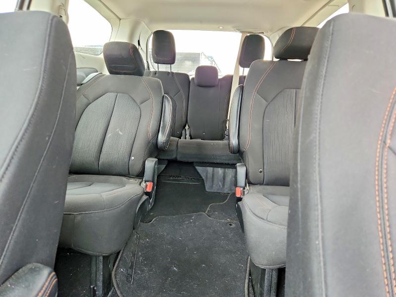 62902956 :رقم المزاد ، 2C4RC1DG3HR517628 vin ، 2017 Chrysler Pacifica مزاد بيع