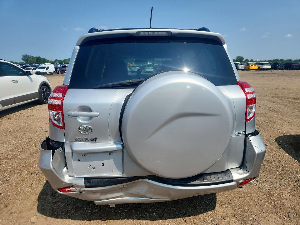 62878886 :رقم المزاد ، 2T3BF4DV2CW197483 vin ، 2012 Toyota Rav4 مزاد بيع