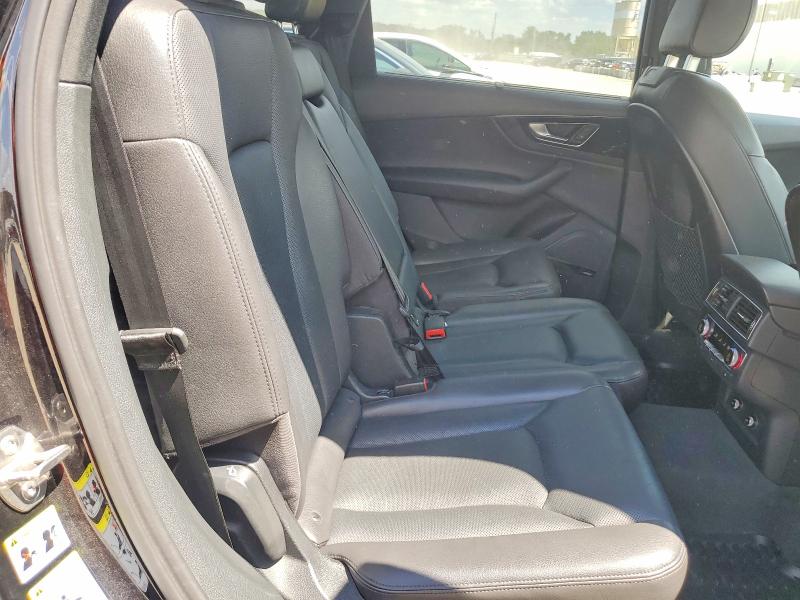 60624166 :رقم المزاد ، WA1VAAF74JD022584 vin ، 2018 Audi Q7 مزاد بيع