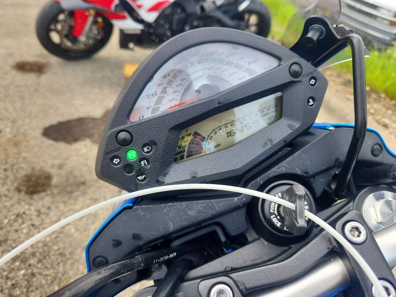 60406526 :رقم المزاد ، JKAEREC149DA30599 vin ، 2009 Kawasaki Er650 مزاد بيع