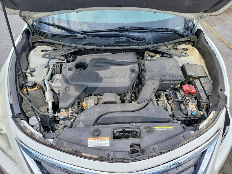 2015 Nissan Altima მანქანა იყიდება აუქციონზე, vin: 1N4AL3AP6FC595846, აუქციონის ნომერი: 60326306