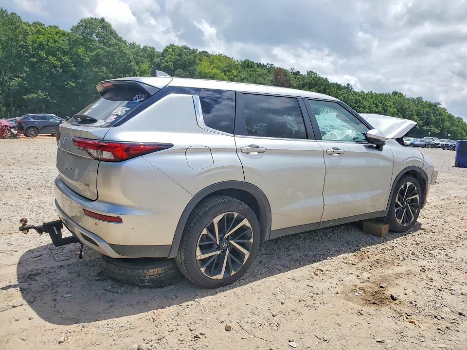 61890536 :رقم المزاد ، JA4J3VA80RZ005943 vin ، 2024 Mitsubishi Outlander مزاد بيع