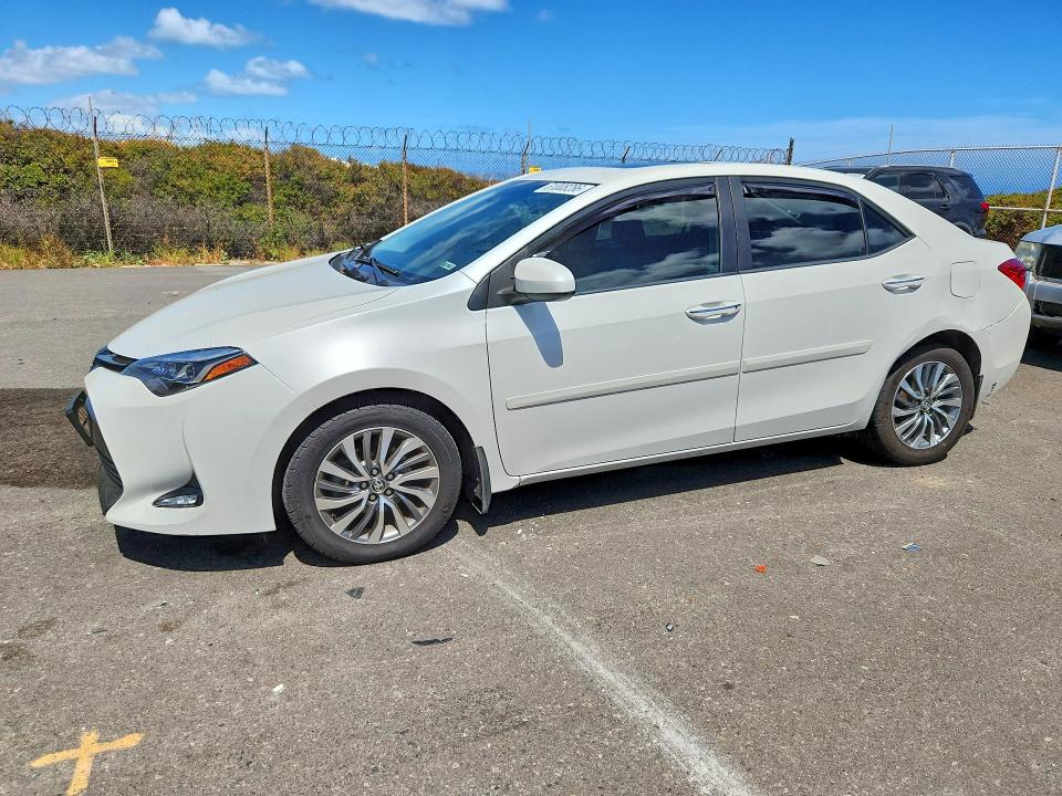 2018 Toyota Corolla მანქანა იყიდება აუქციონზე, vin: 5YFBURHEXJP823043, აუქციონის ნომერი: 61008286