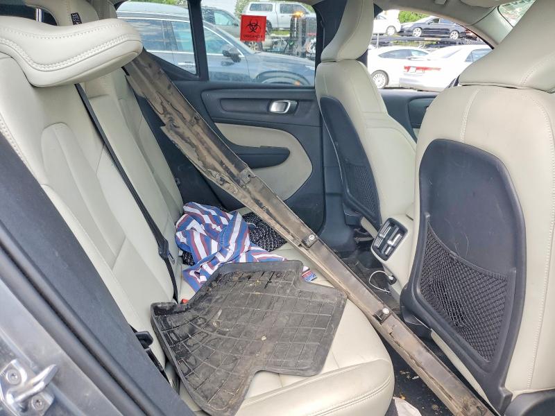 62054826 :رقم المزاد ، YV4162UK4K2139384 vin ، 2019 Volvo Xc40 مزاد بيع