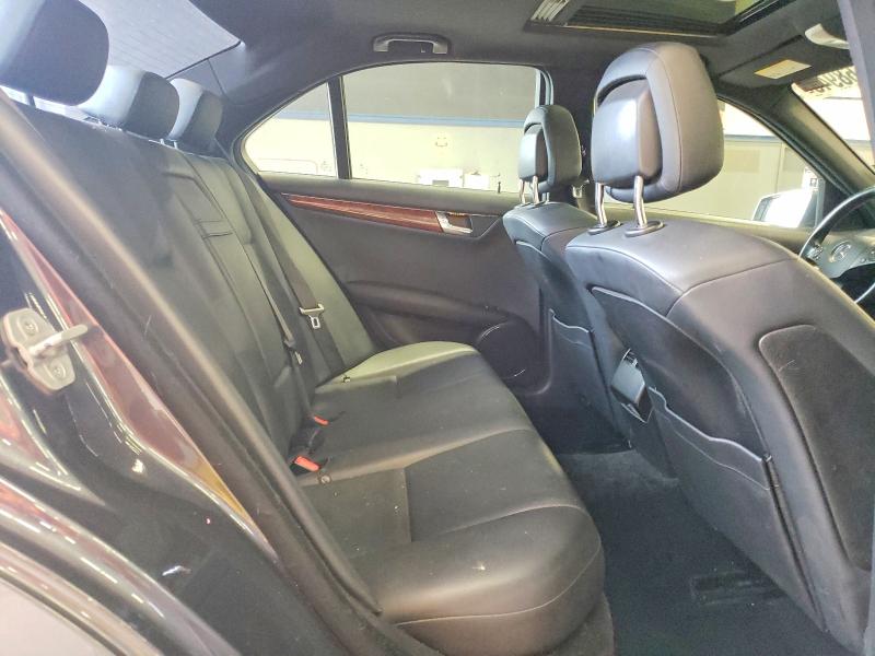 61668946 :رقم المزاد ، WDDGF8BB9BF652597 vin ، 2011 Mercedes-benz C مزاد بيع