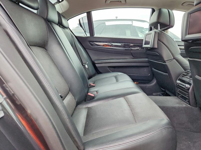 59675016 :رقم المزاد ، WBAKB8C58CC962572 vin ، 2012 Bmw 750 مزاد بيع