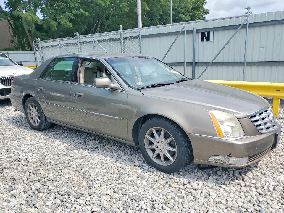 63007776 :رقم المزاد ، 1G6KD5E64BU145452 vin ، 2011 Cadillac Dts مزاد بيع