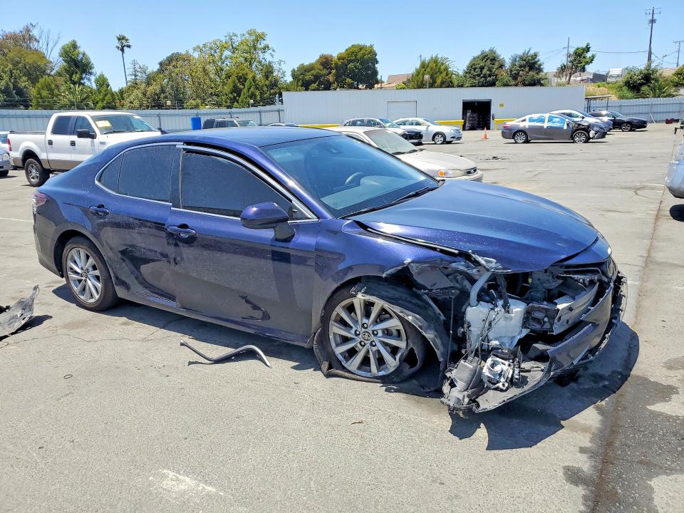 Продаж на аукціоні авто 2022 Toyota Camry, vin: 4T1C11AK7NU012030, номер лоту: 59530406