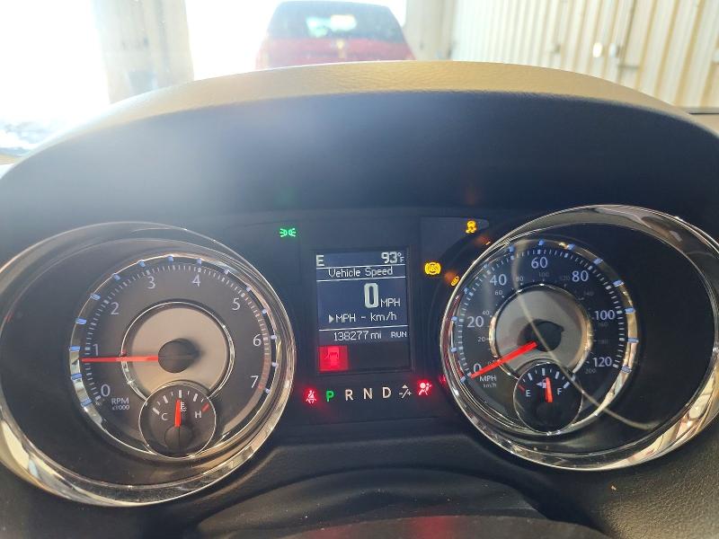 2014 Chrysler Town & Country მანქანა იყიდება აუქციონზე, vin: 2C4RC1CG9ER373242, აუქციონის ნომერი: 62528936