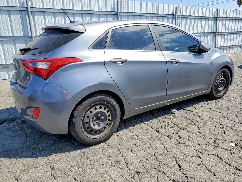 2016 Hyundai Elantra Gt მანქანა იყიდება აუქციონზე, vin: KMHD35LH4GU325790, აუქციონის ნომერი: 62165036