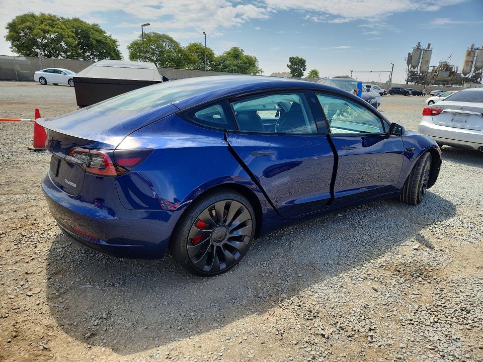 Продаж на аукціоні авто 2023 Tesla Model 3, vin: 5YJ3E1EC9PF494152, номер лоту: 60995136